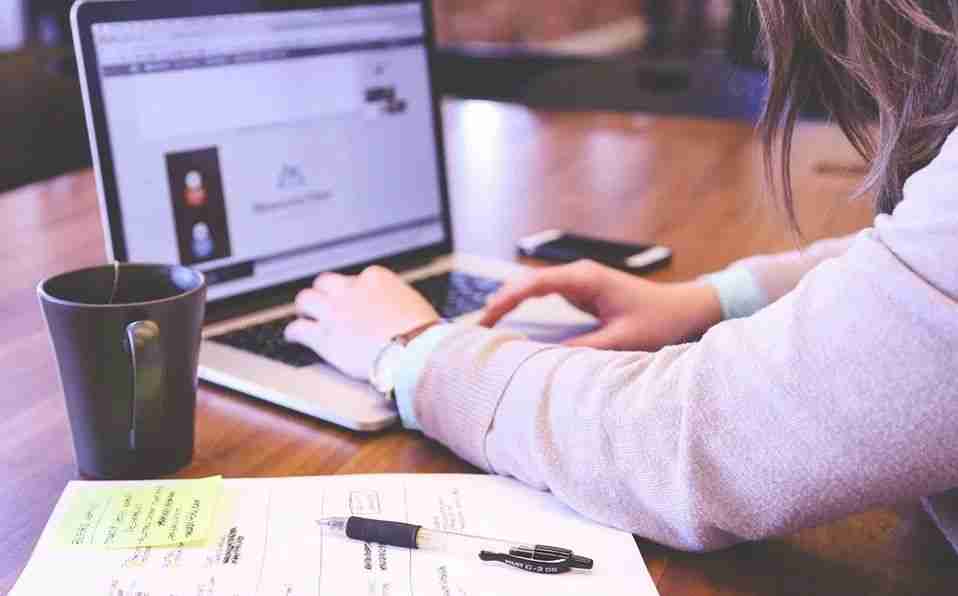 CorLab, Dalat y AiphaG lanzan “Oficios Digitales”, una capacitación gratuita para insertarse en el sector tecnológico