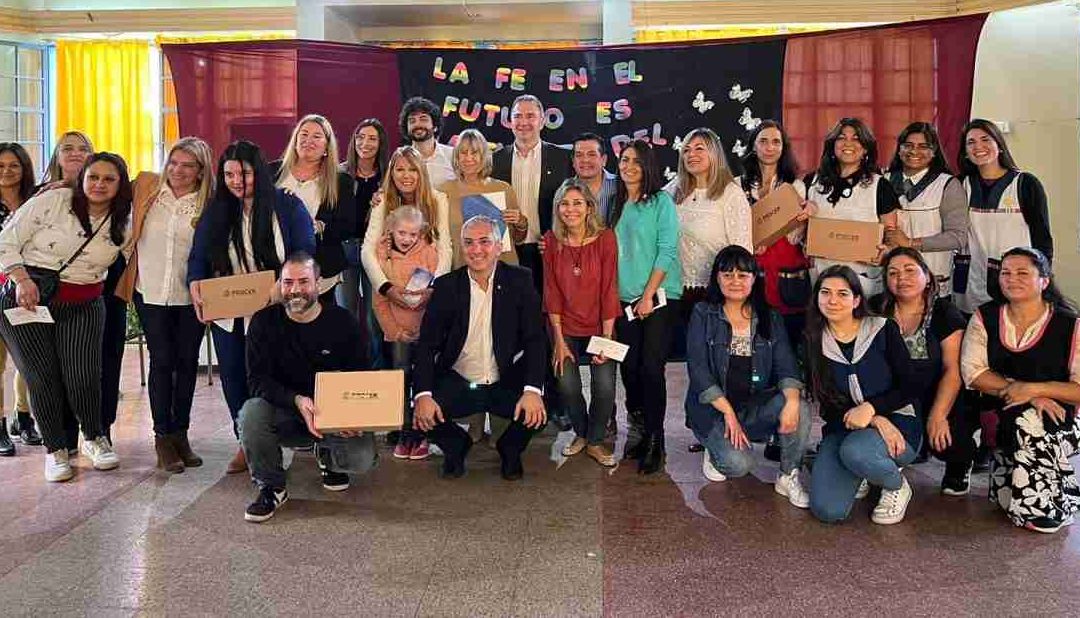 Las Escuelas Municipales incorporan nuevos dispositivos tecnológicos para favorecer la inclusión educativa