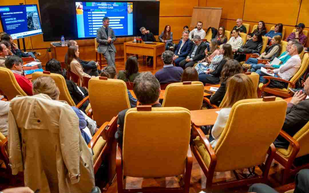 Córdoba Govtech. Más de 60 agentes públicos de la Municipalidad de Córdoba se forman en Innovación con la UNC con apoyo de CorLab y BID Lab